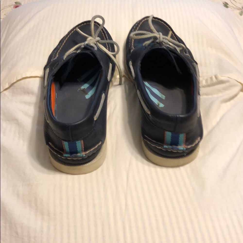 Sperry - Picture 4 of 4